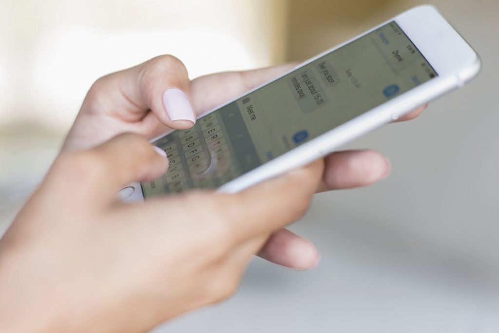 How to Find Someone's Location by Cell Phone Number